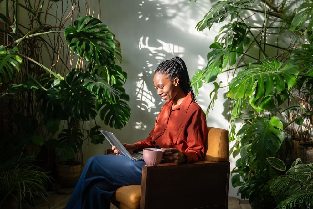 Tecunit team member at work